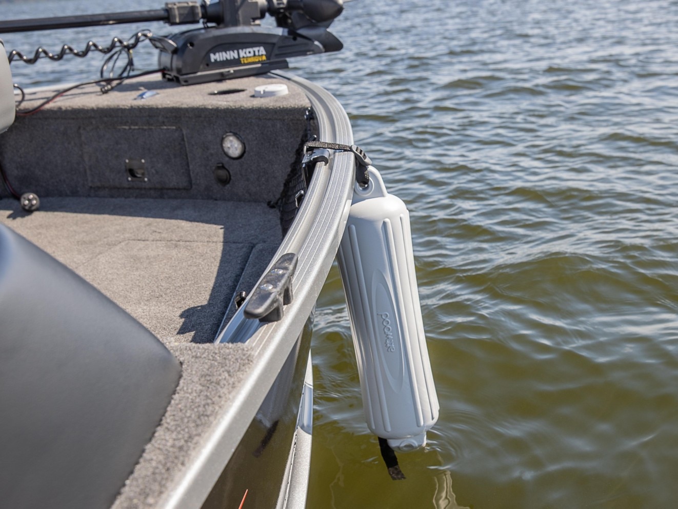 Fender on an Alumacraft Aluminum Fishing Boat