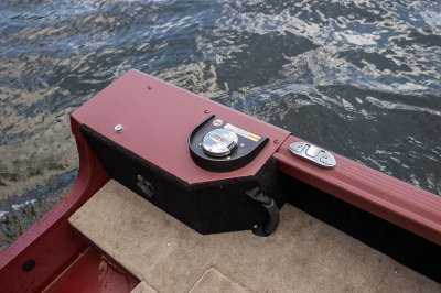 Alumacraft Competitor Sport -Fuel-Tank