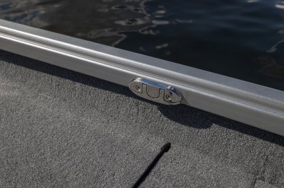 Alumacraft Pro 185 - Boat Cleat