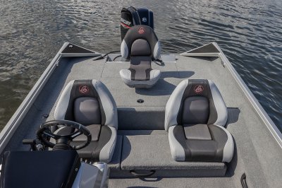 Alumacraft Pro 185 - Cockpit Seating