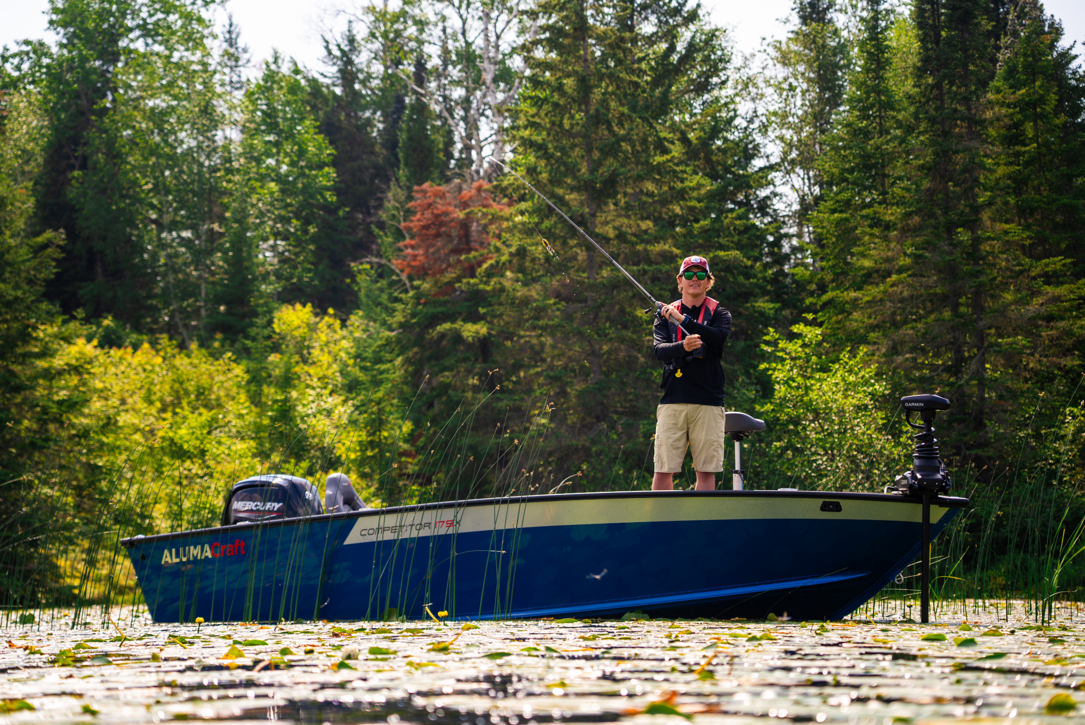 View of the Alumacraft Competitor aluminum fishing boat